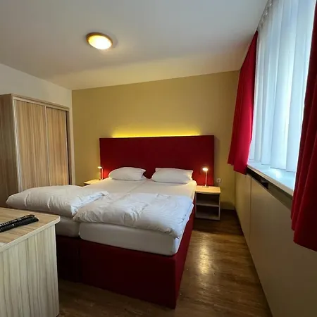 Hotel Gifhorn Inn Otel 3*