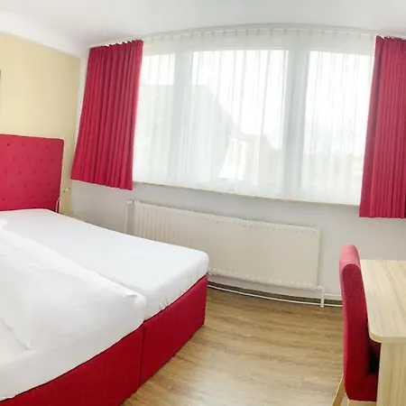 Hotel Gifhorn Inn Otel 3*